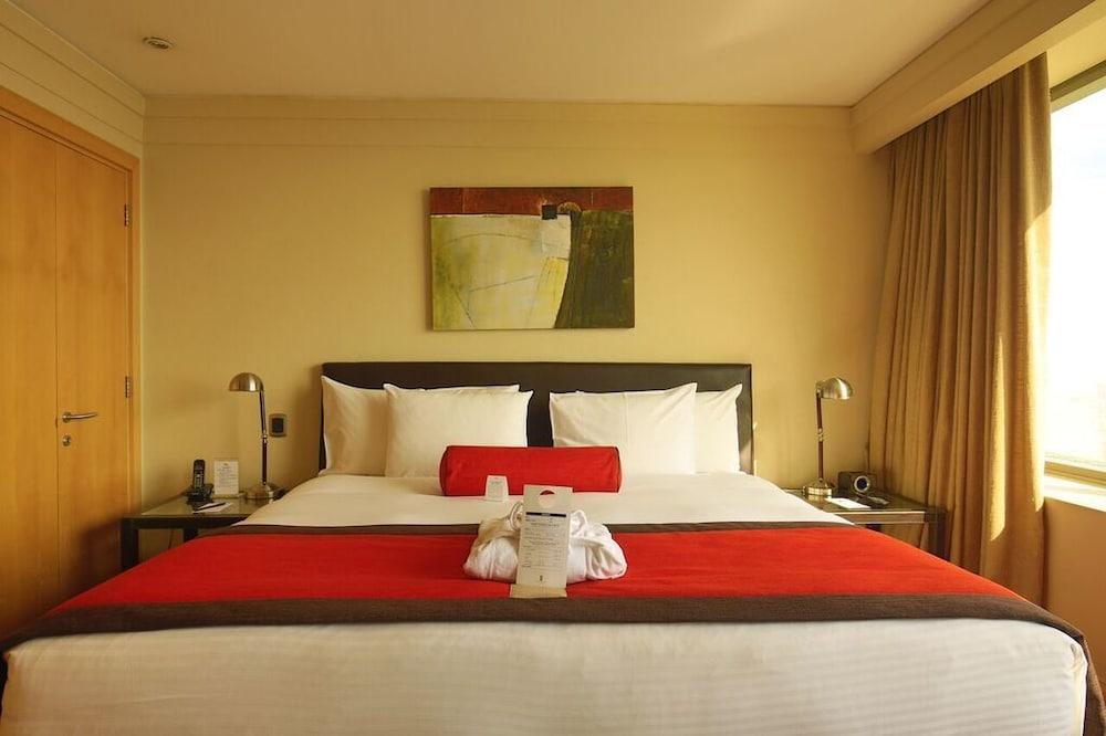 Boulevard Ferrat Hotel